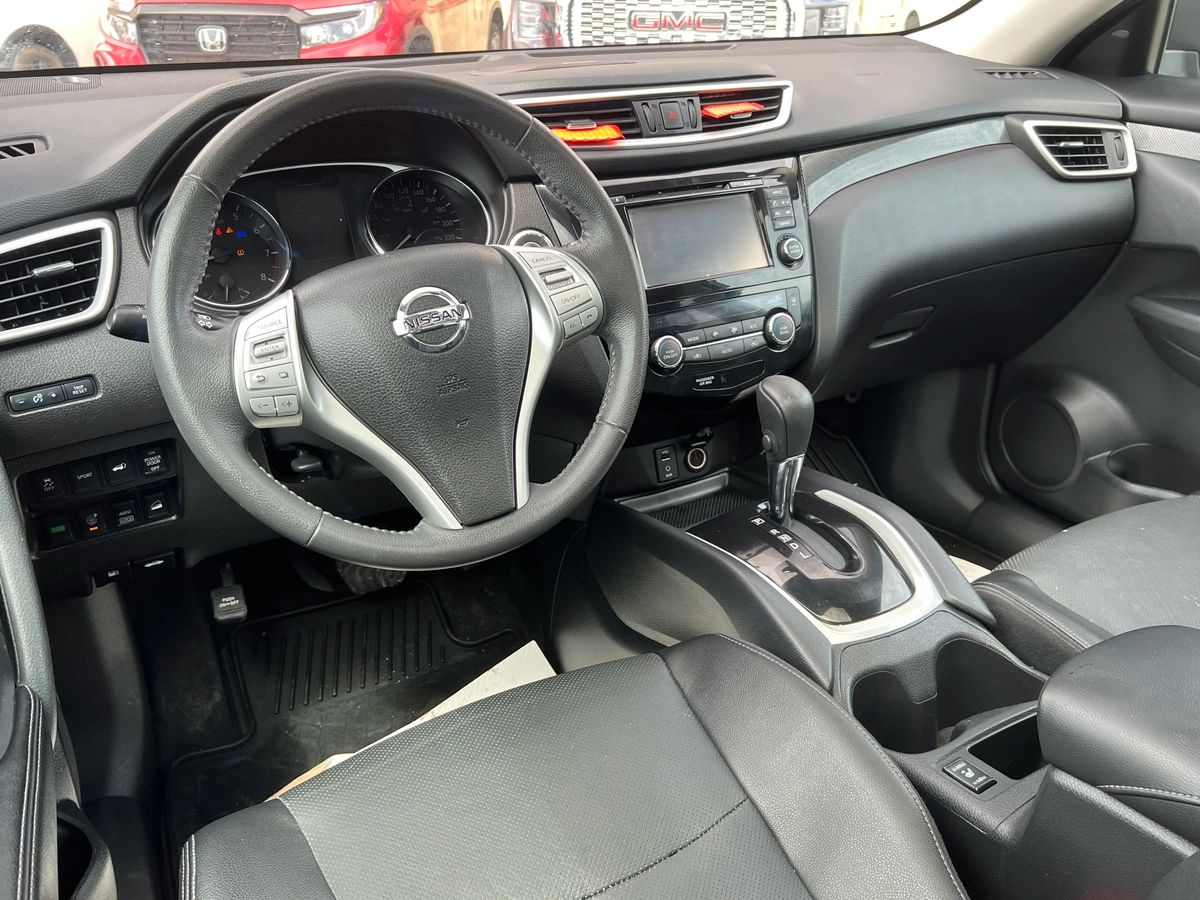 2016 Nissan Rogue SL - Image 10