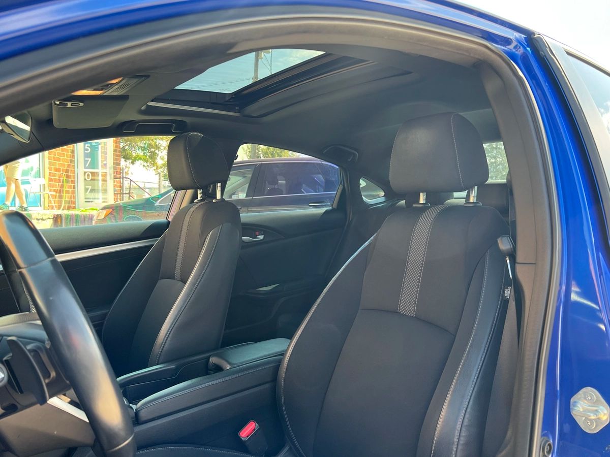 2019 Honda Civic Sedan Sport - Image 13