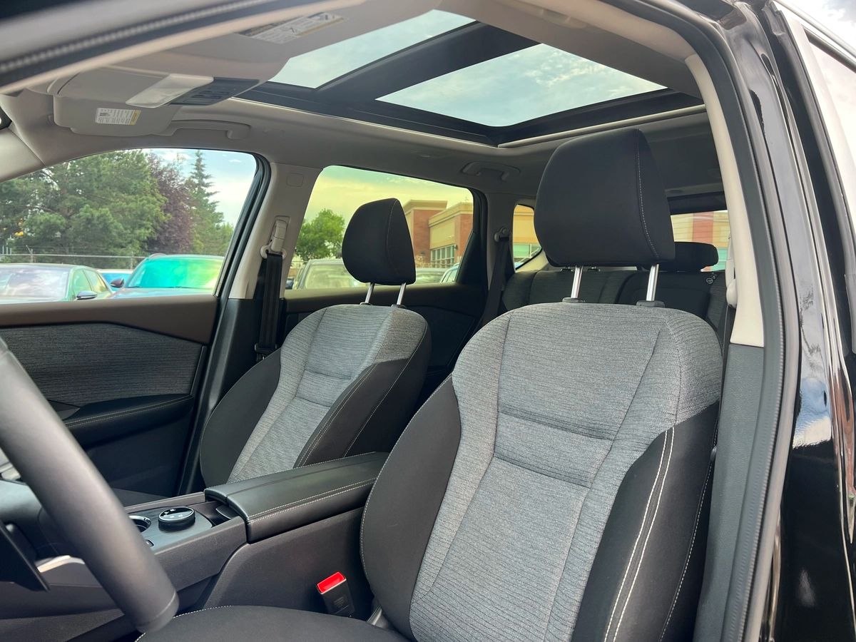2023 Nissan Rogue SV - Image 14