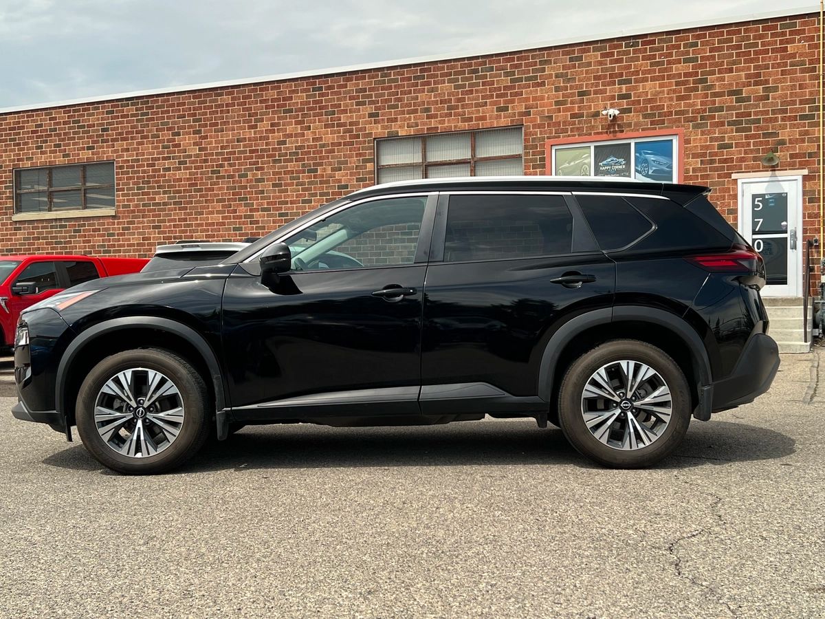 2023 Nissan Rogue SV - Image 4