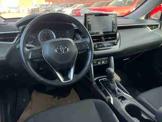 2022 Toyota Corolla Cross LE, photo 11