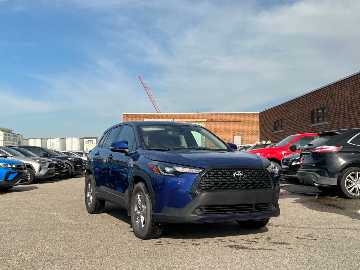 2022 Toyota Corolla Cross LE - Image 1