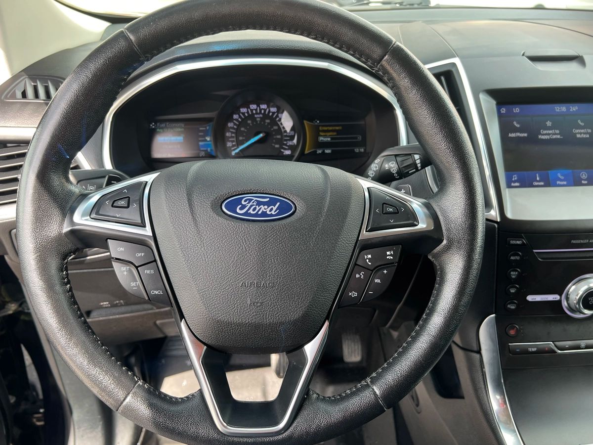 2019 Ford Edge Titanium - Image 15
