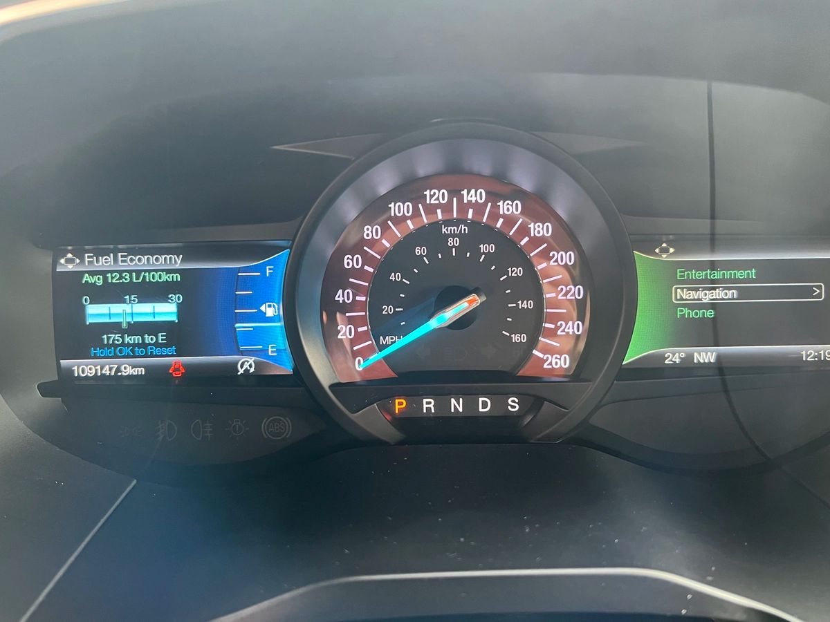 2019 Ford Edge Titanium - Image 16
