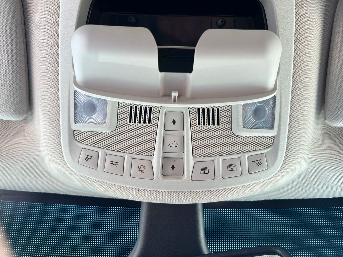 2019 Ford Edge Titanium - Image 20