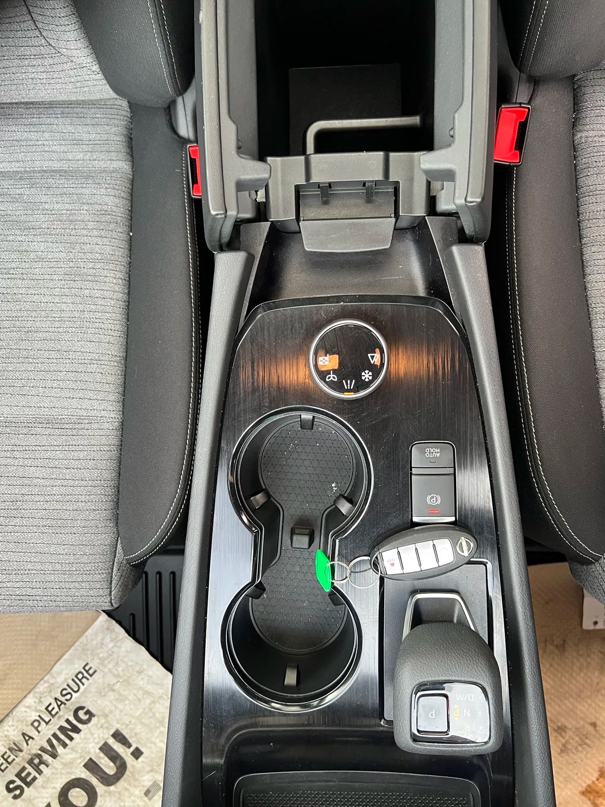 2022 Nissan Rogue SV - Image 20