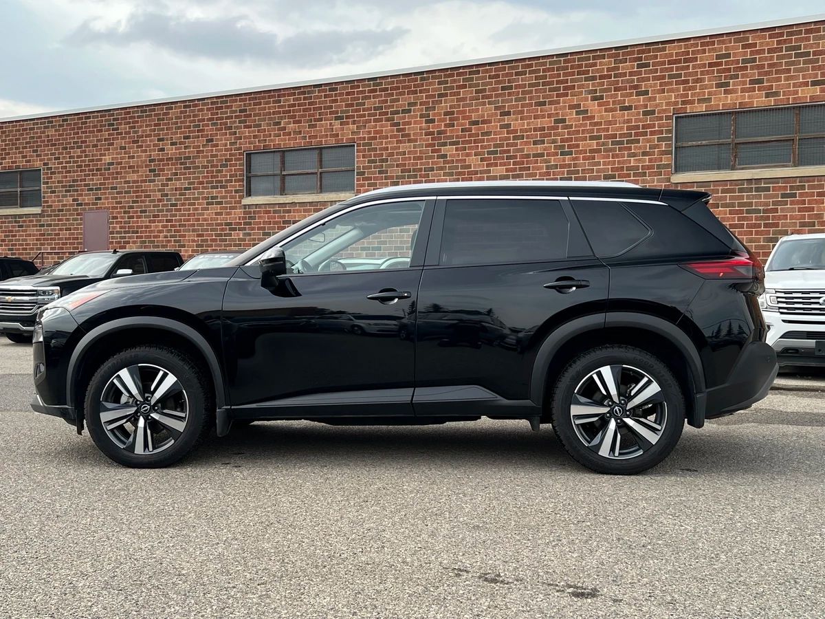 2022 Nissan Rogue SV - Image 4