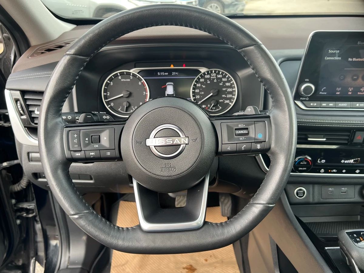 2022 Nissan Rogue SV - Image 15