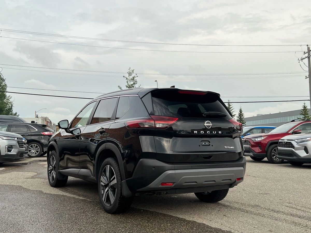 2022 Nissan Rogue SV - Image 5