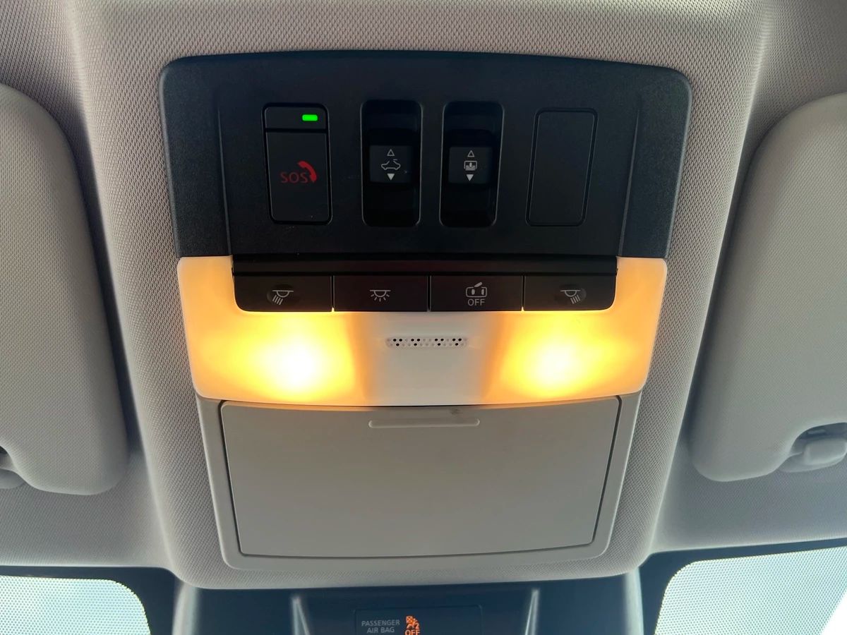 2022 Nissan Rogue SV - Image 19