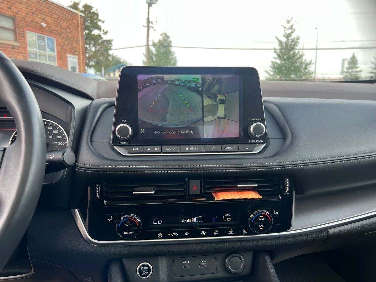 2022 Nissan Rogue SV - Image 18