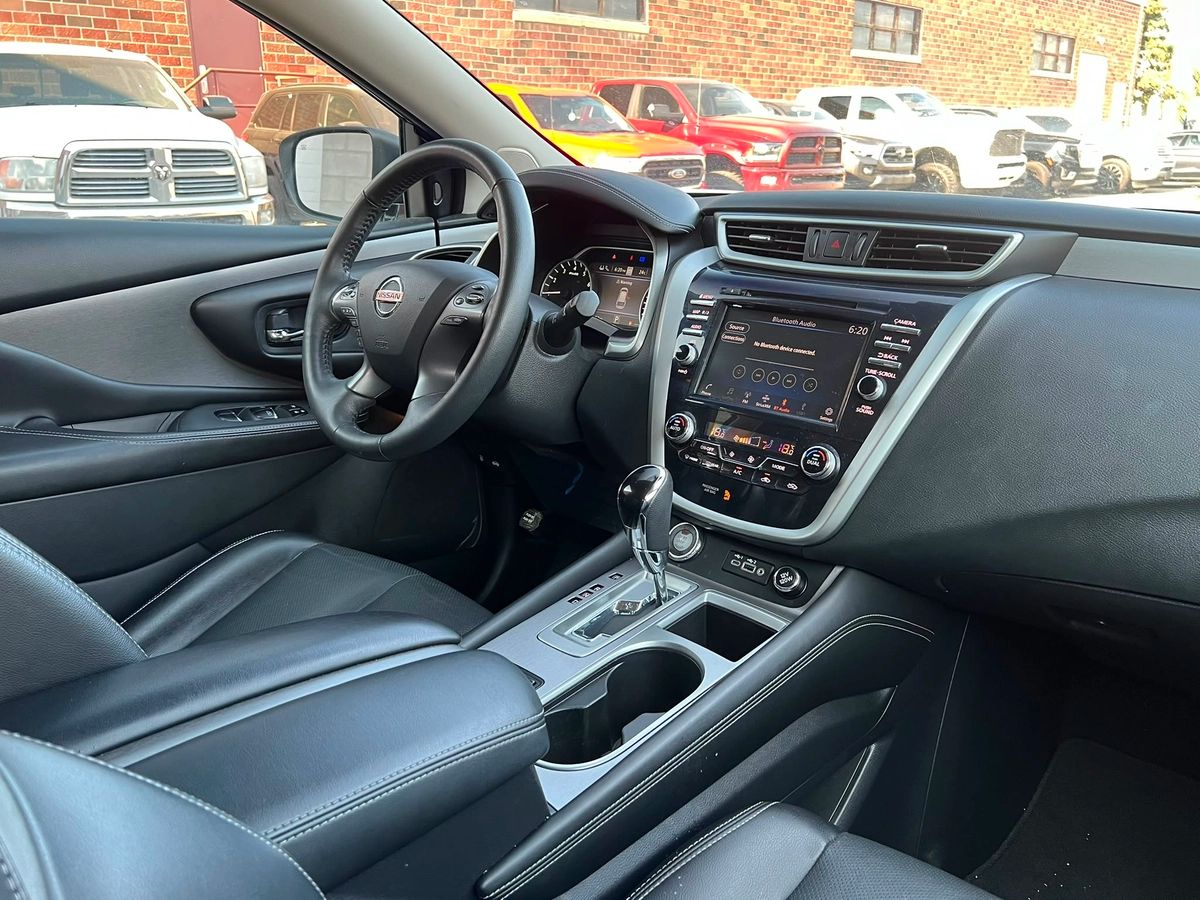 2021 Nissan Murano Midnight Edition - Image 13