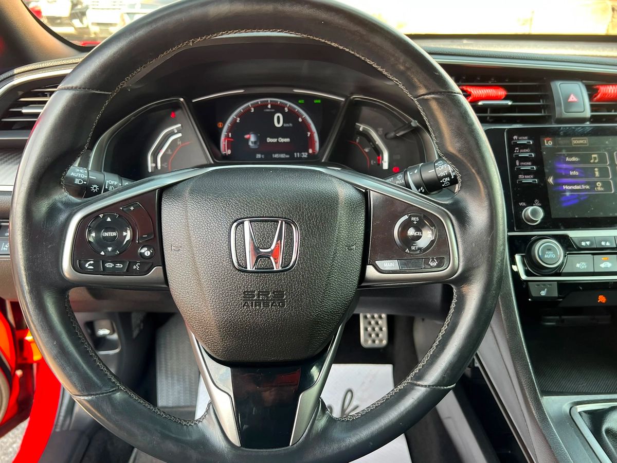 2019 Honda Civic Hatchback Sport - Image 16