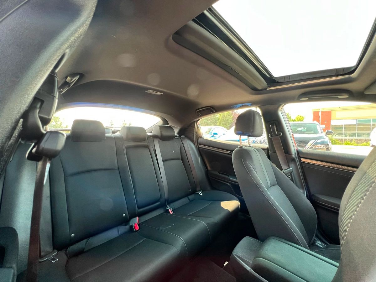 2019 Honda Civic Hatchback Sport - Image 14