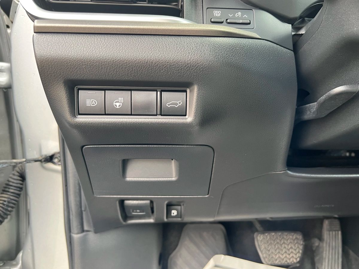 2024 Toyota Grand Highlander Hybrid XLE - Image 17