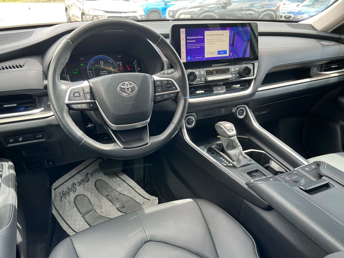 2024 Toyota Grand Highlander Hybrid XLE - Image 10