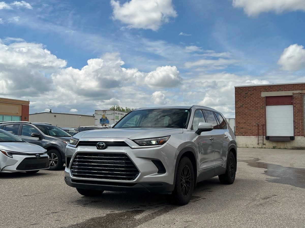 2024 Toyota Grand Highlander Hybrid XLE - Image 3