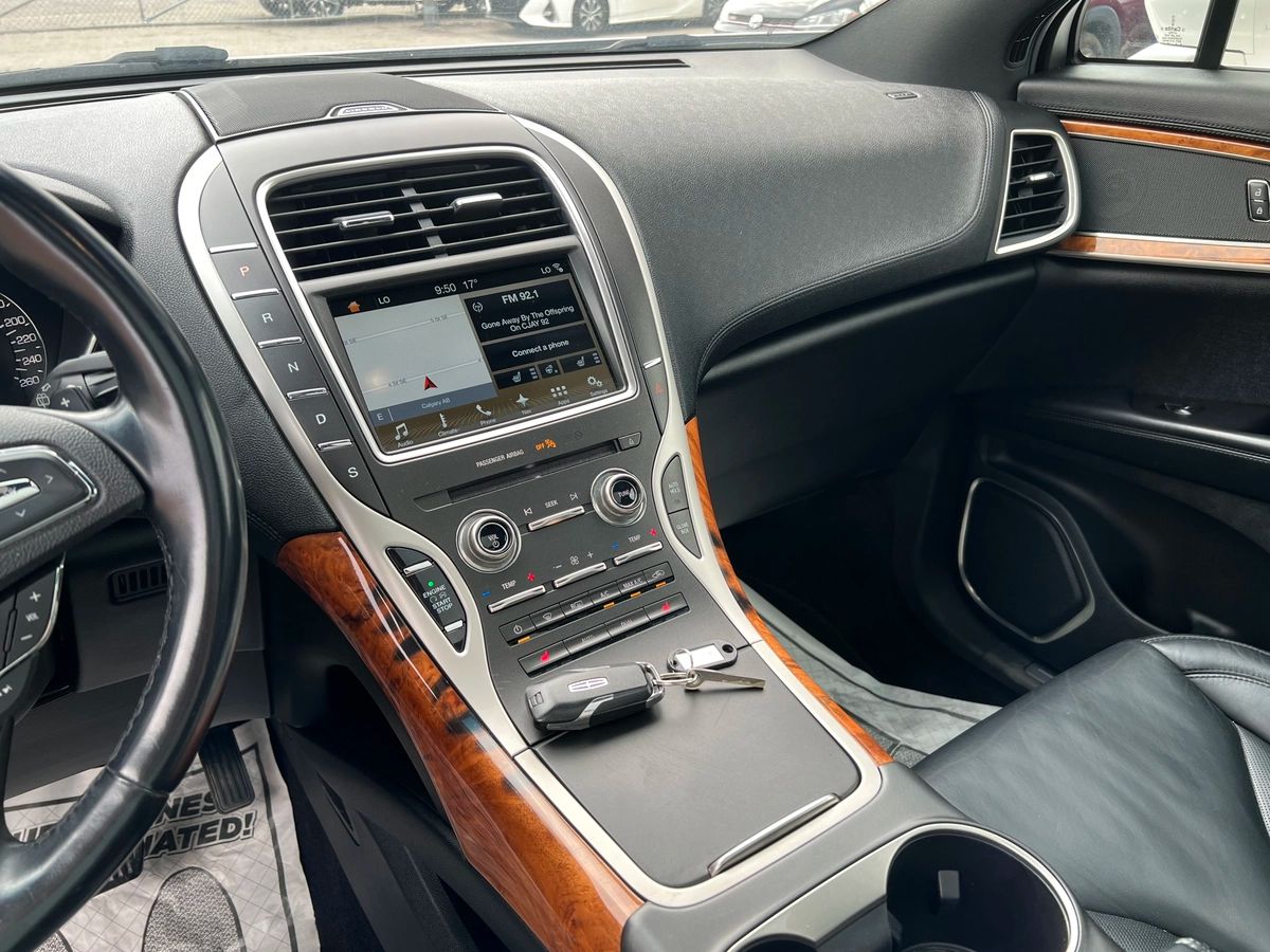 2017 Lincoln MKX Select - Image 18