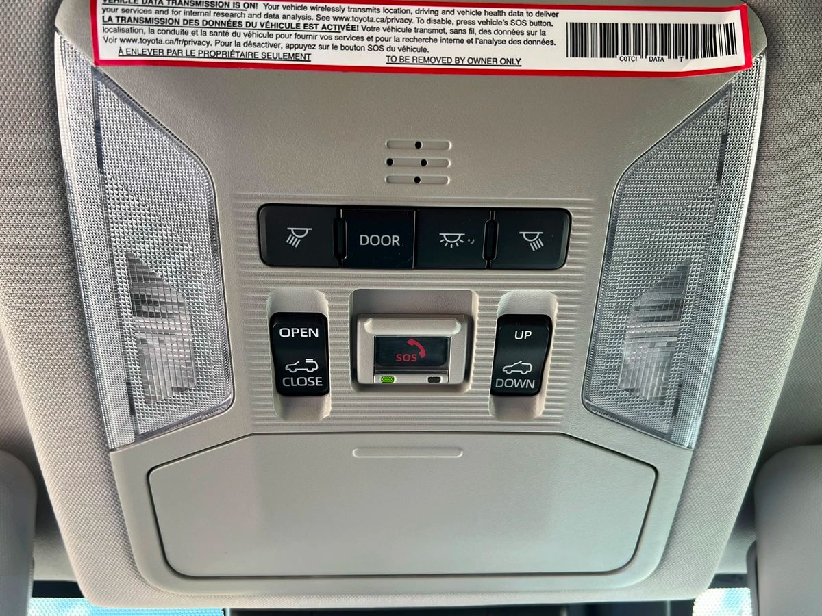 2023 Toyota RAV4 XLE - Image 20