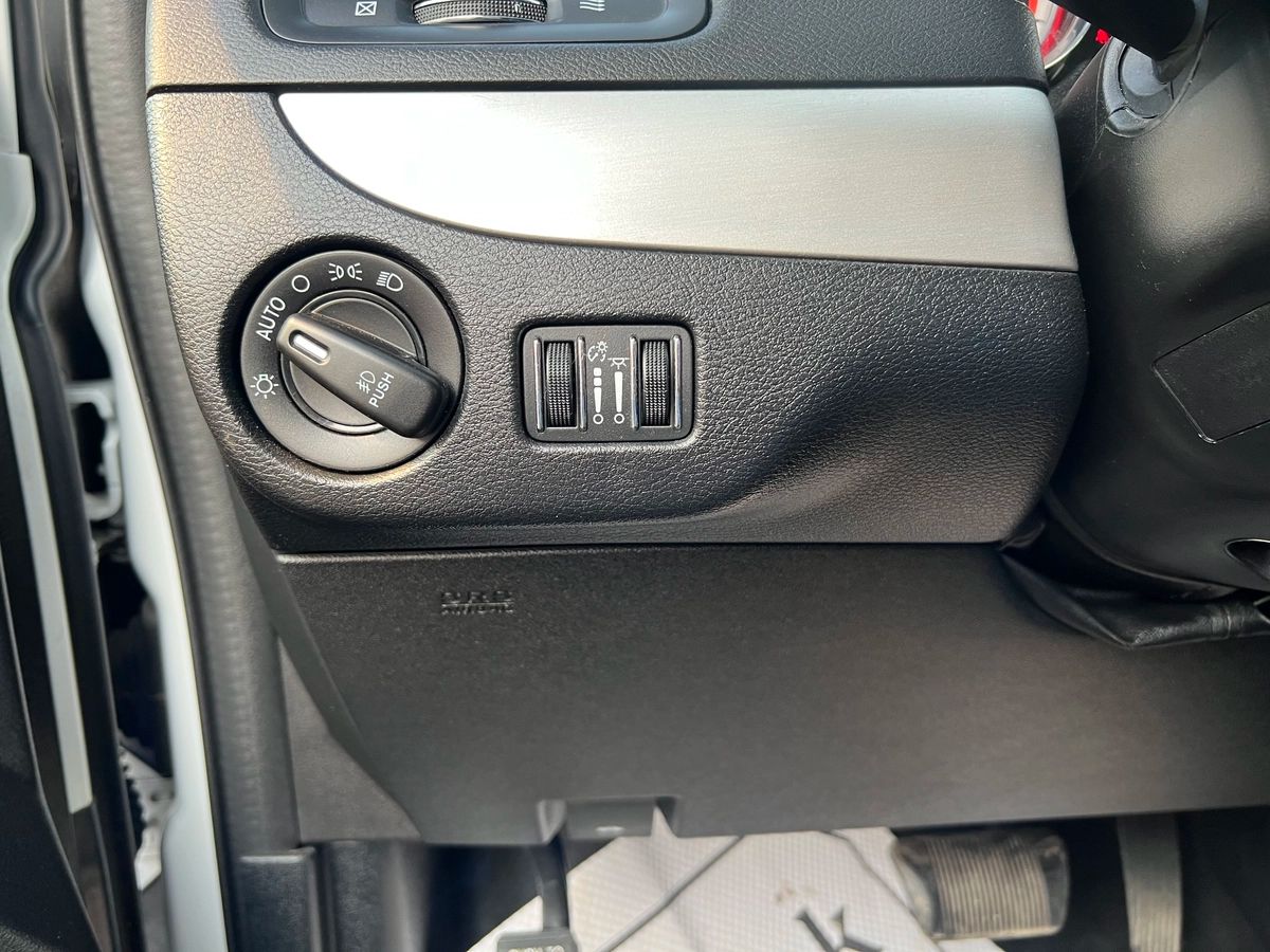 2020 Dodge Grand Caravan GT - Image 18