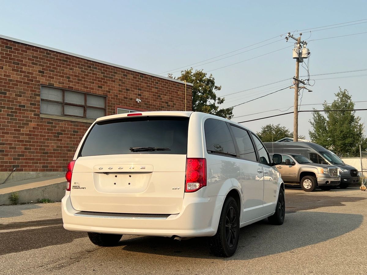 2020 Dodge Grand Caravan GT - Image 7