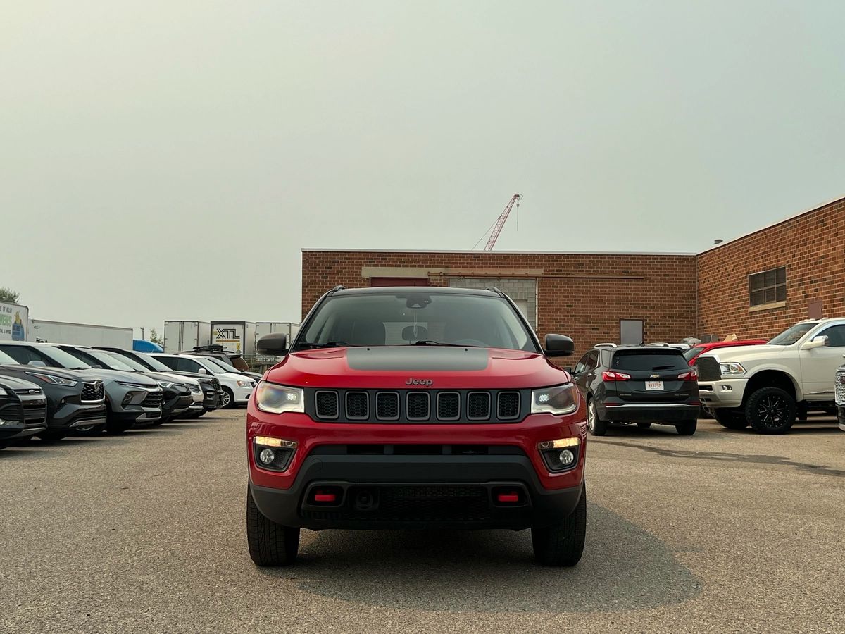 2019 Jeep Compass Trailhawk - Image 2