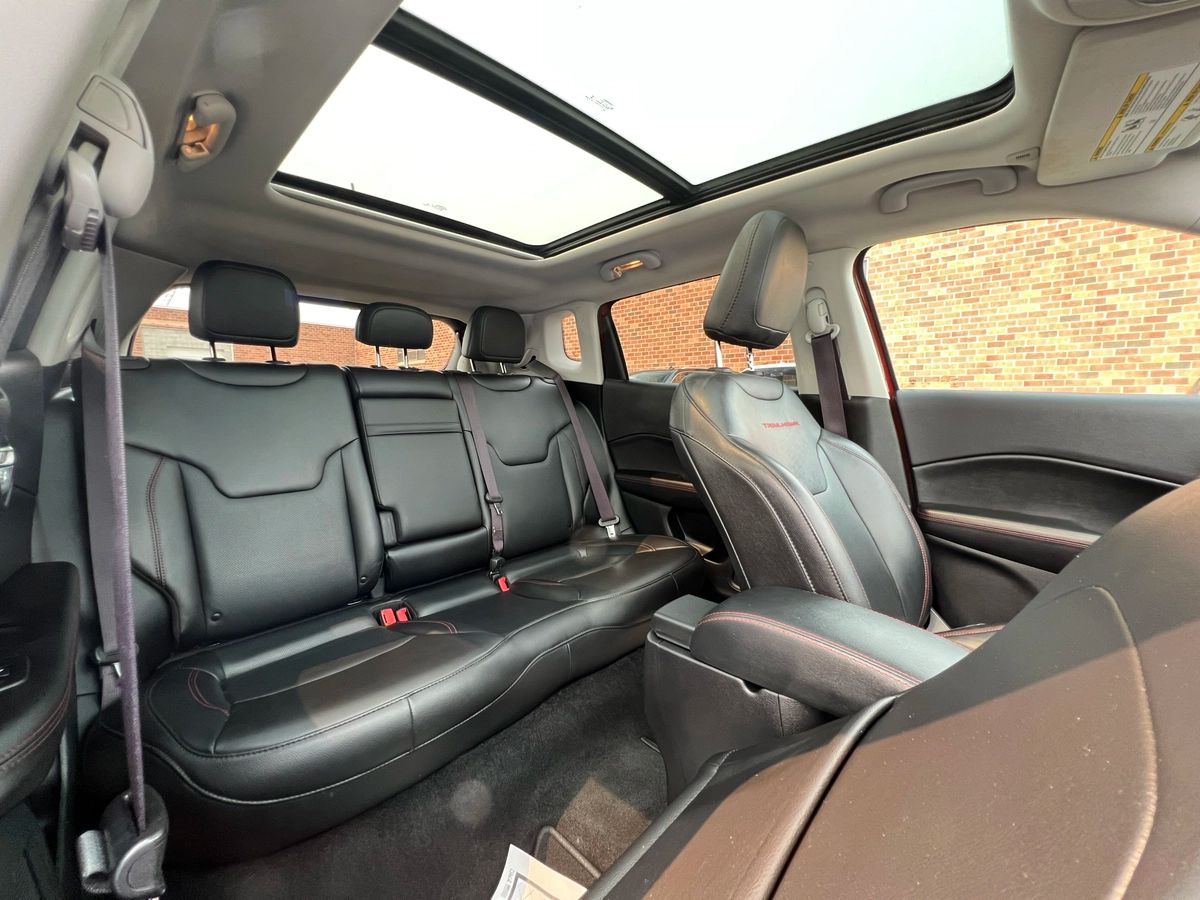 2019 Jeep Compass Trailhawk - Image 14