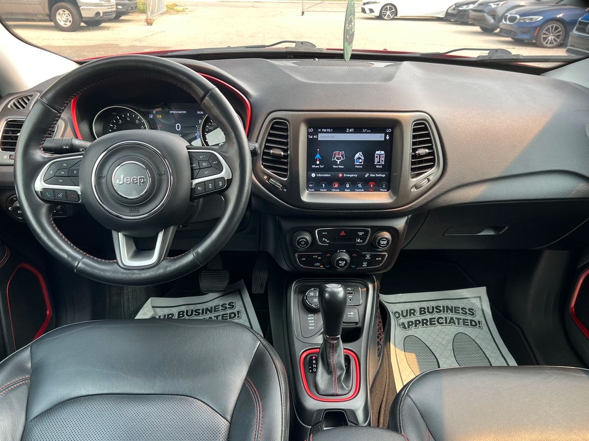 2019 Jeep Compass Trailhawk - Image 12