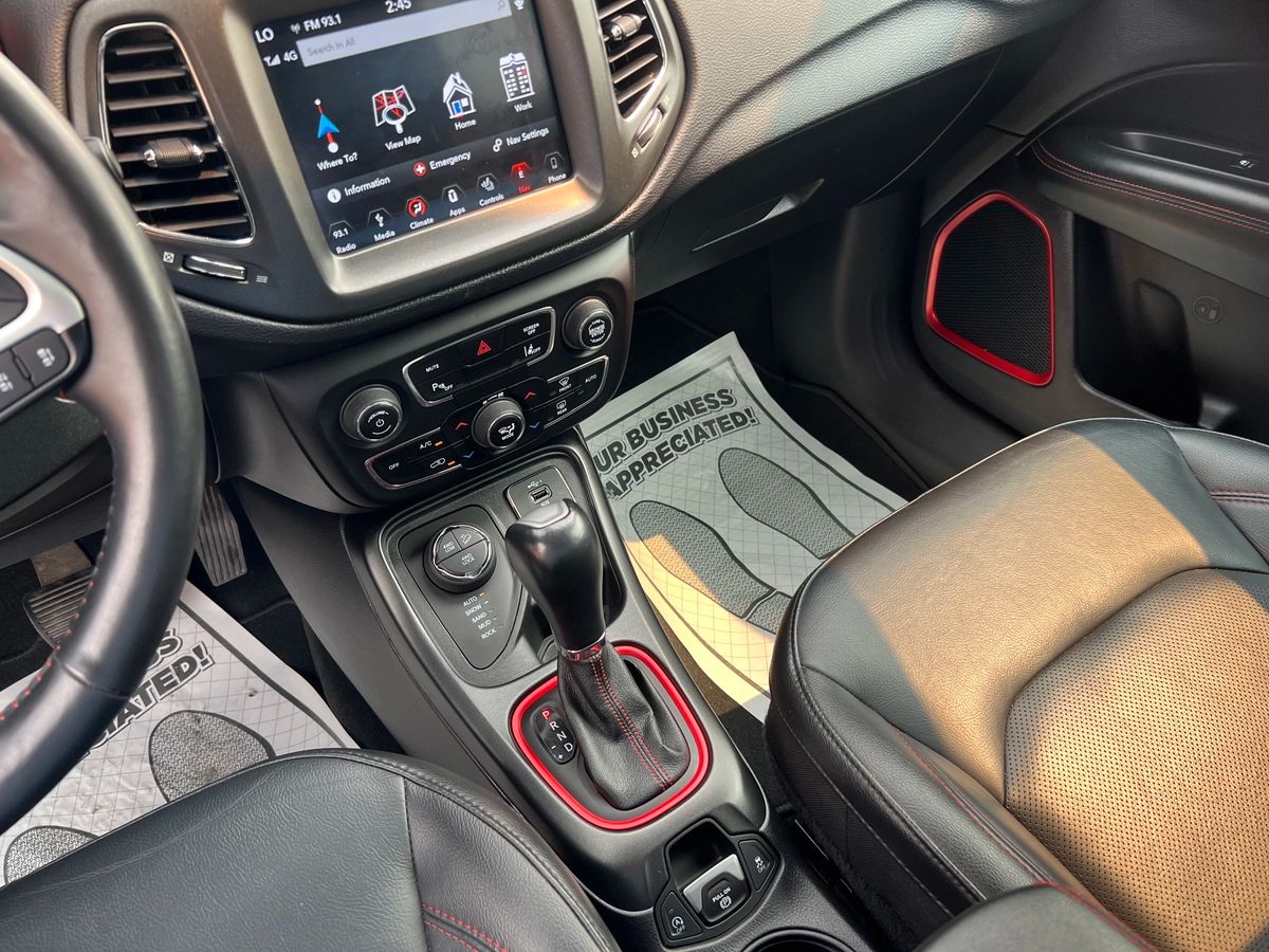2019 Jeep Compass Trailhawk - Image 18