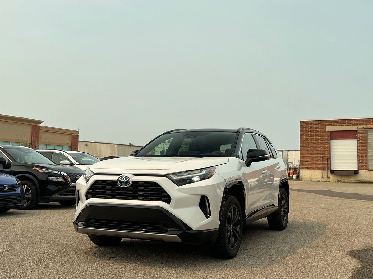 2023 Toyota RAV4 Hybrid XSE - Image 3