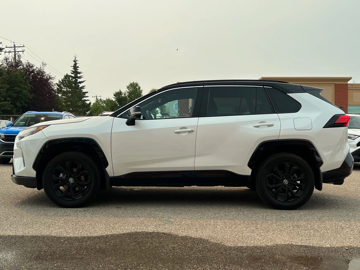 2023 Toyota RAV4 Hybrid XSE - Image 4