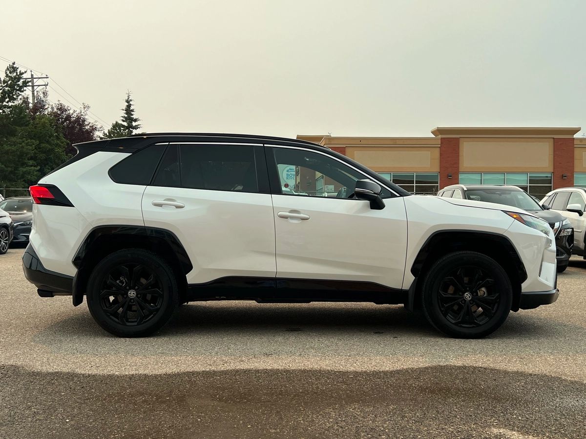 2023 Toyota RAV4 Hybrid XSE - Image 8