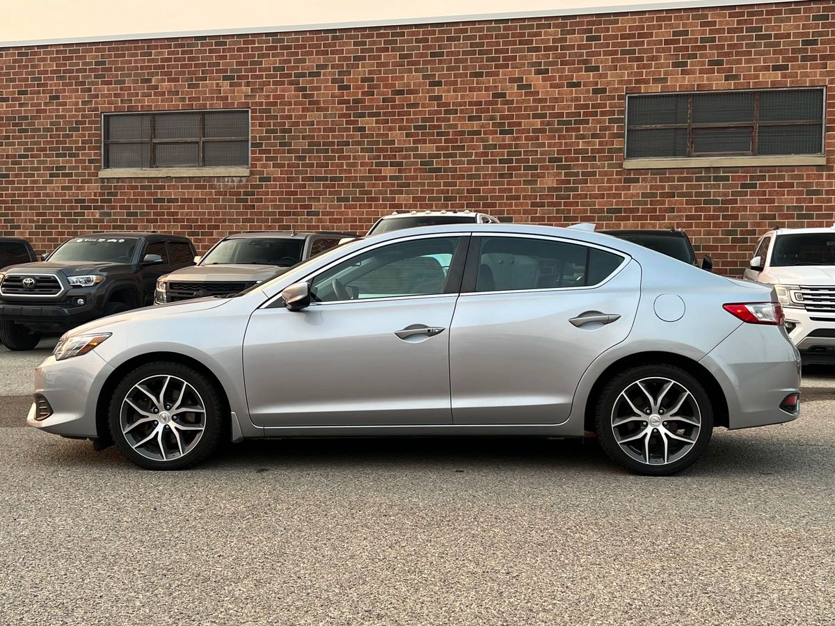 2018 Acura ILX Premium - Image 4