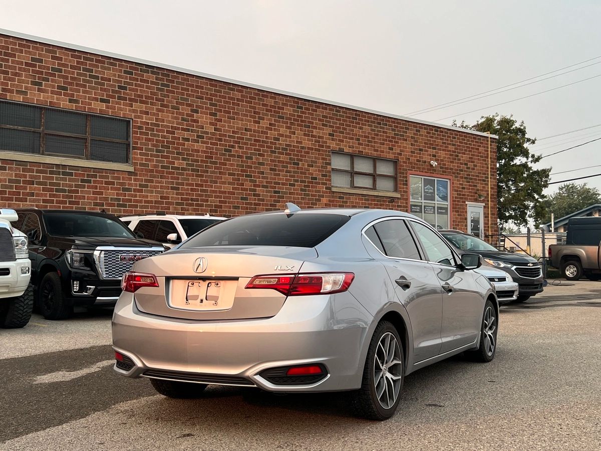 2018 Acura ILX Premium - Image 7