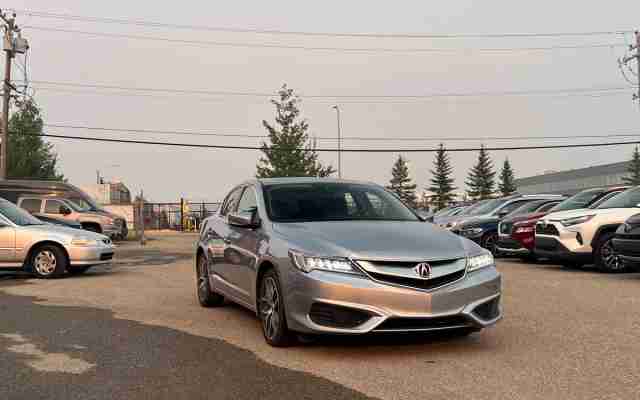 2018 Acura ILX Premium - Request more images