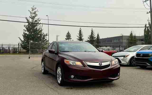 2015 Acura ILX Premium - Request more images