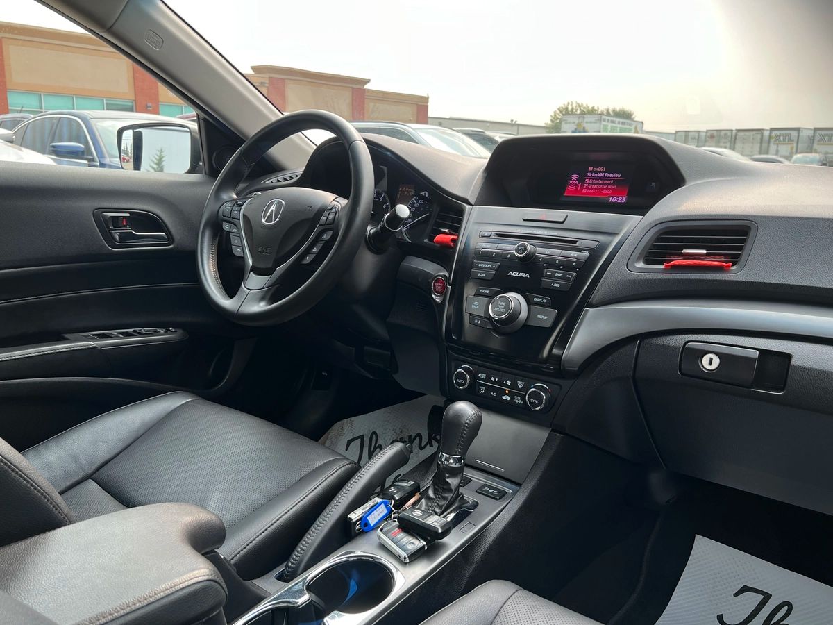 2015 Acura ILX Premium - Image 13