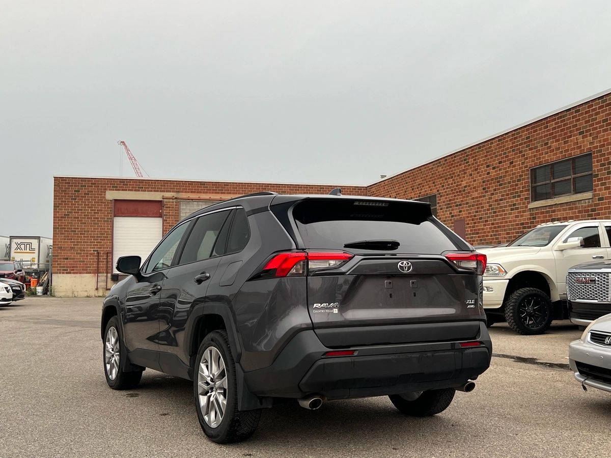 2024 Toyota RAV4 XLE - Image 5