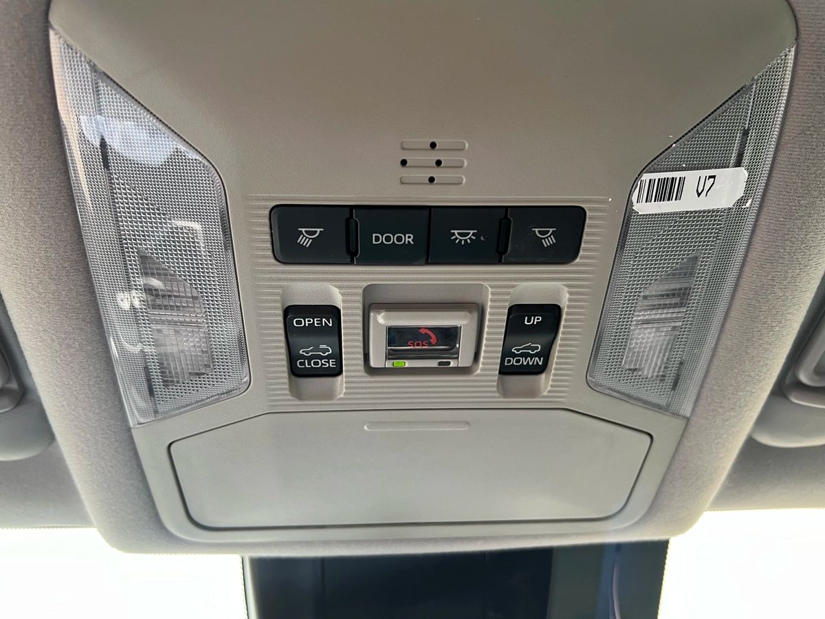 2024 Toyota RAV4 XLE - Image 20