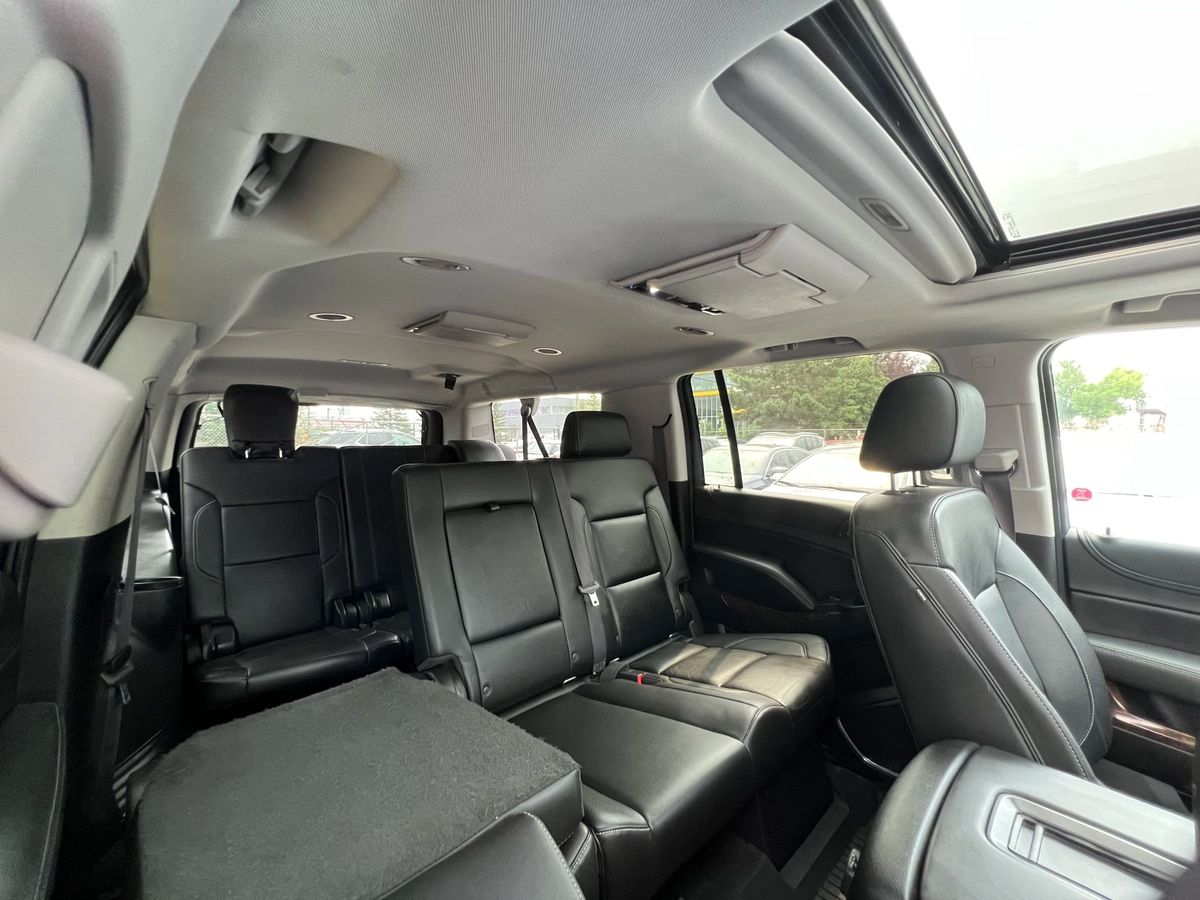 2019 Chevrolet Suburban LT - Image 14