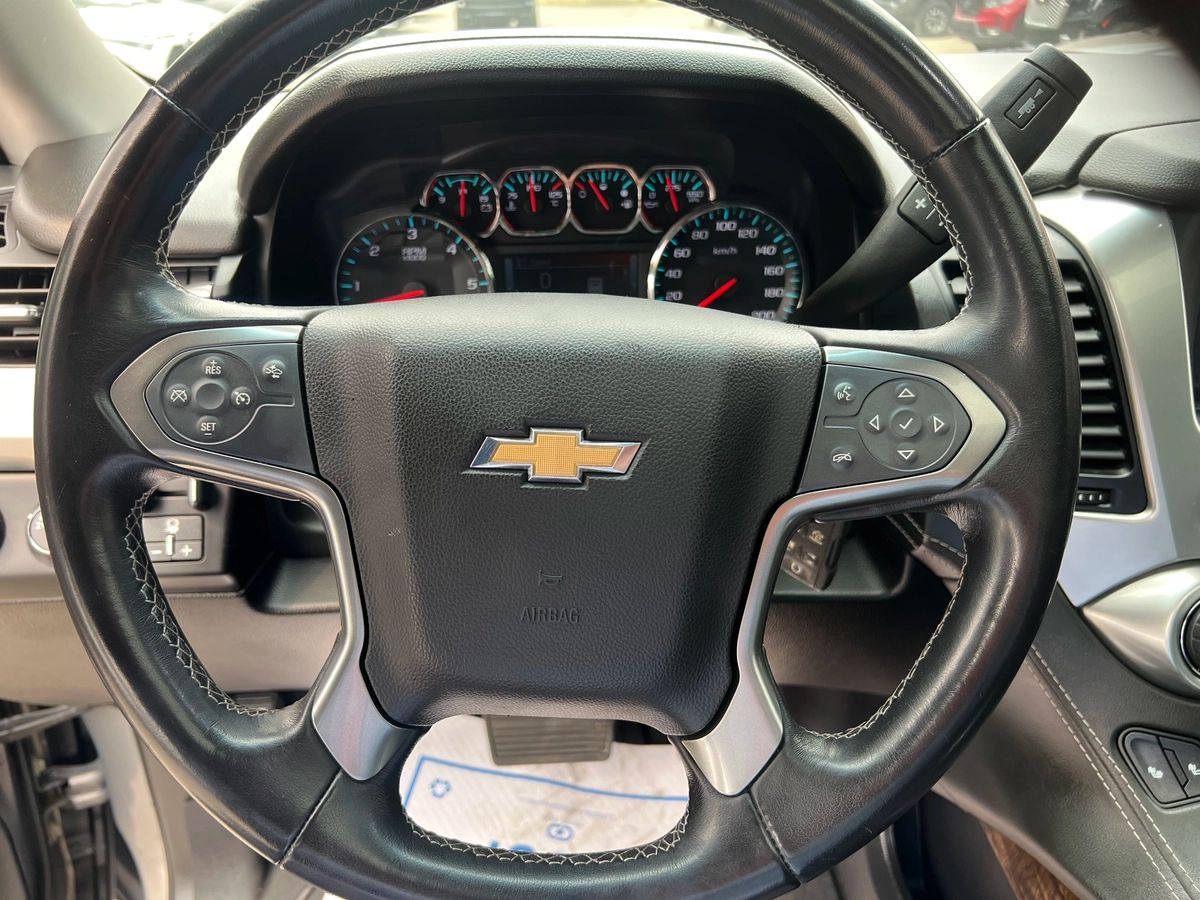 2019 Chevrolet Suburban LT - Image 16