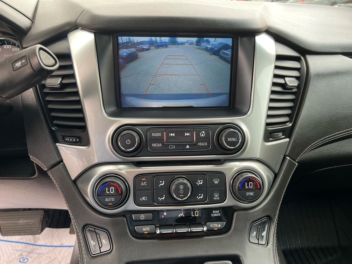 2019 Chevrolet Suburban LT - Image 20