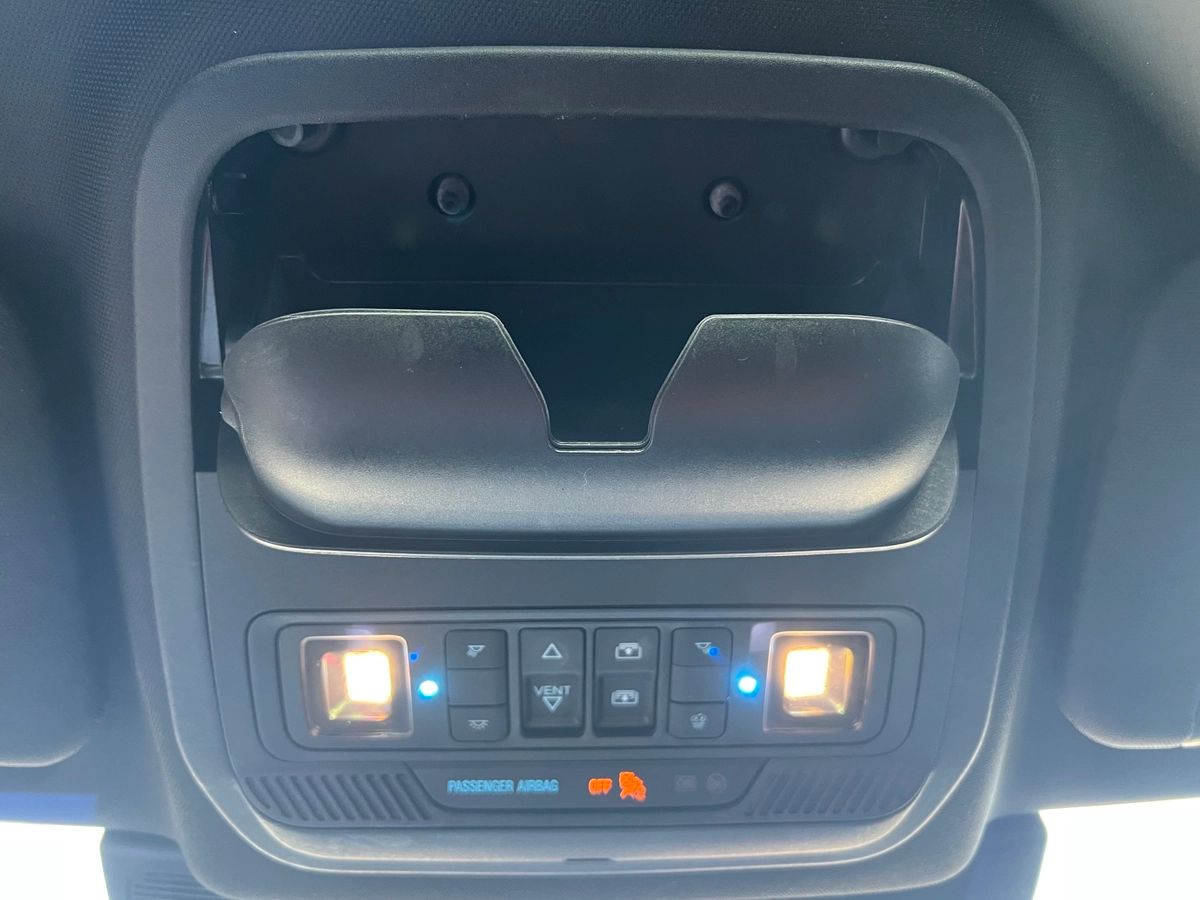 2020 Ford Explorer ST - Image 20