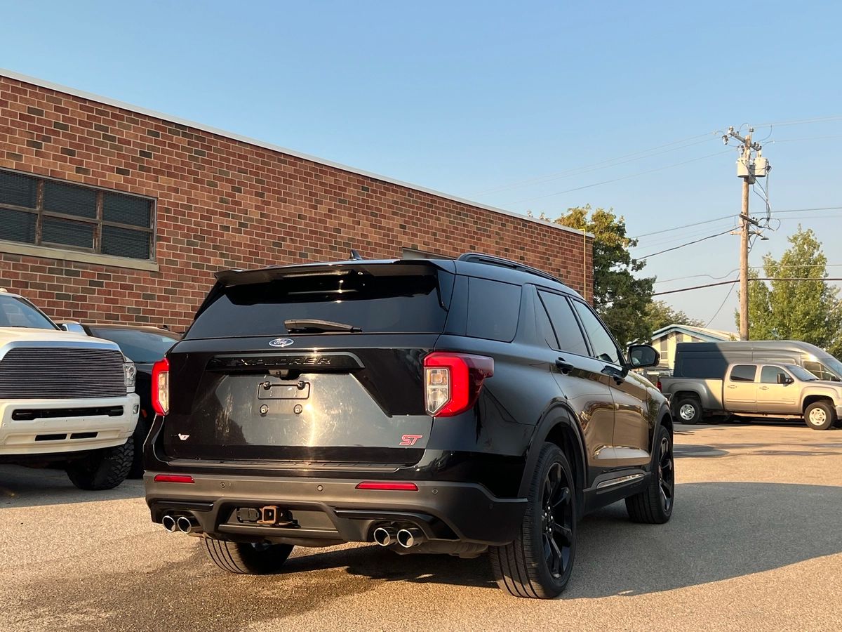 2020 Ford Explorer ST - Image 7