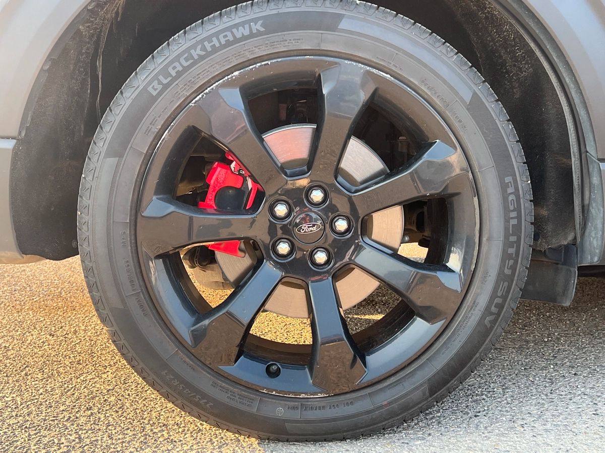 2020 Ford Explorer ST - Image 9