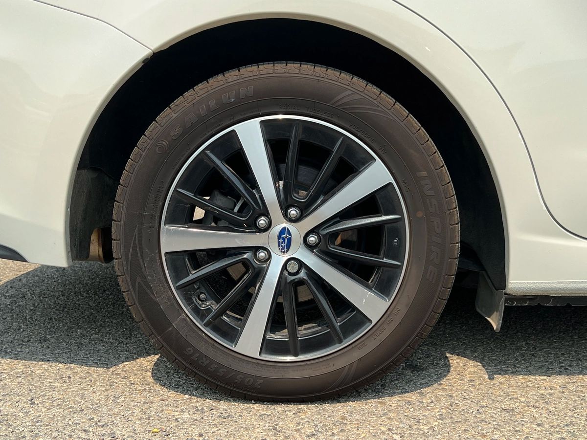 2020 Subaru Impreza Touring - Image 9