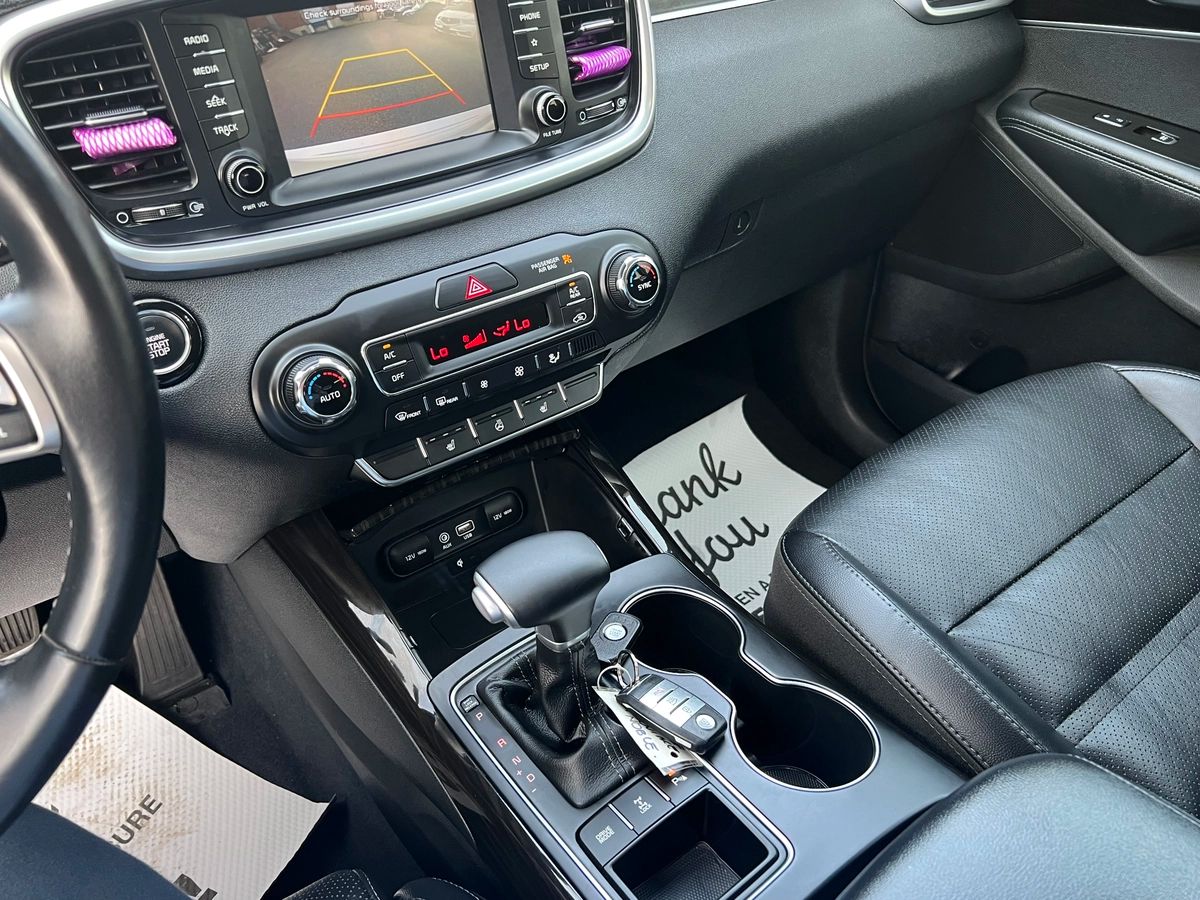 2020 Kia Sorento EX - Image 19