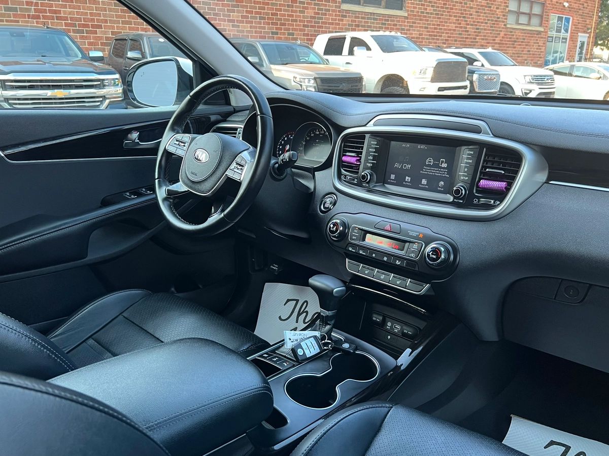 2020 Kia Sorento EX - Image 13