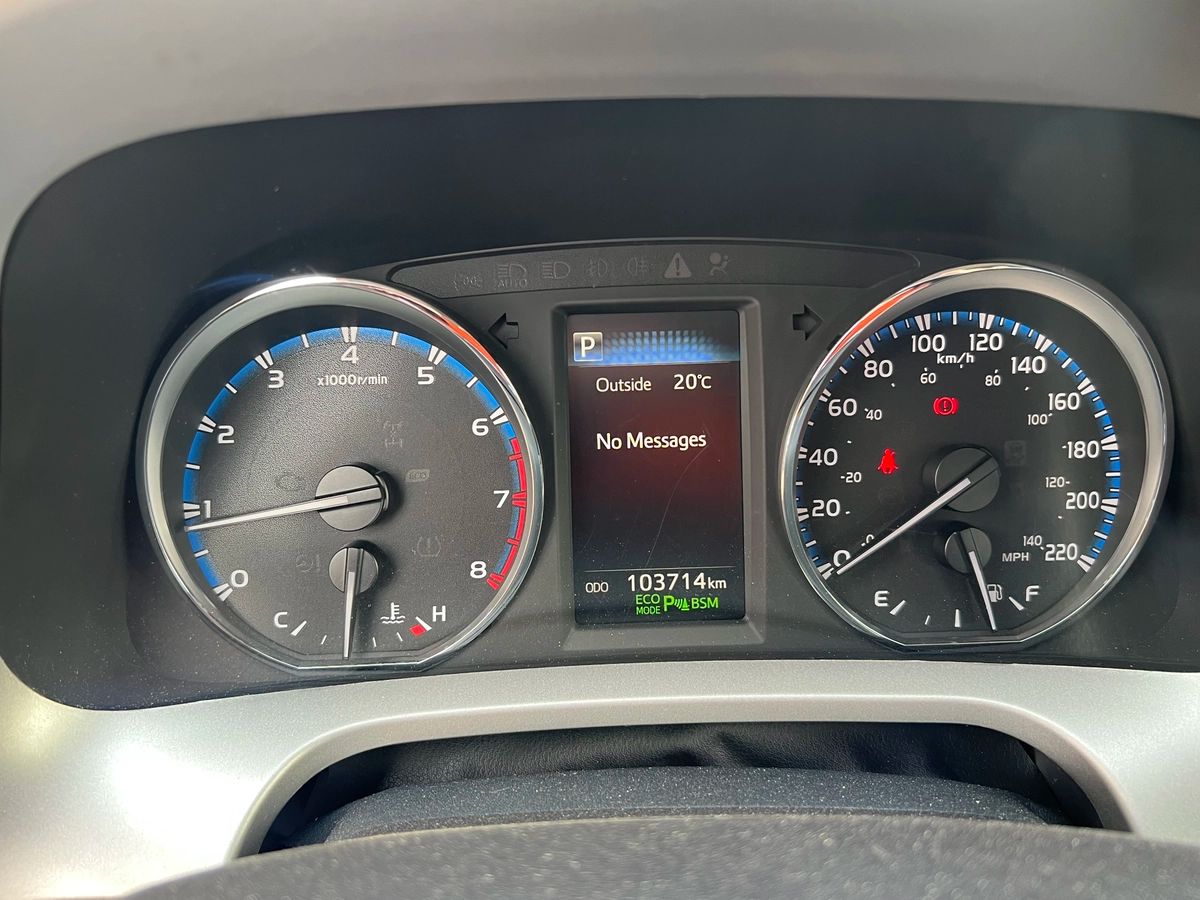 2016 Toyota RAV4 Limited - Image 16