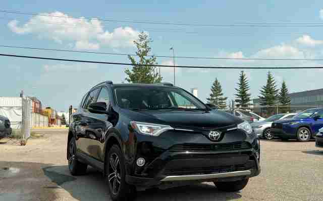 2016 Toyota RAV4 Limited - Request more images